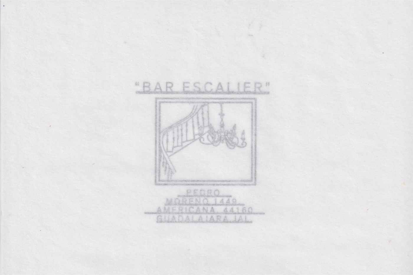 BAR ESCALIER